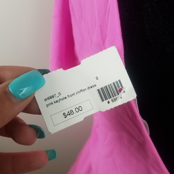 NWT Everly Pink Keyhole Front Chiffon Dress - Picture 6 of 8